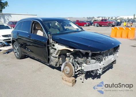 2018 Mercedes-Benz Glc 300 z USA, uszkodzony, nr VIN WDC0G4JB0JV050334